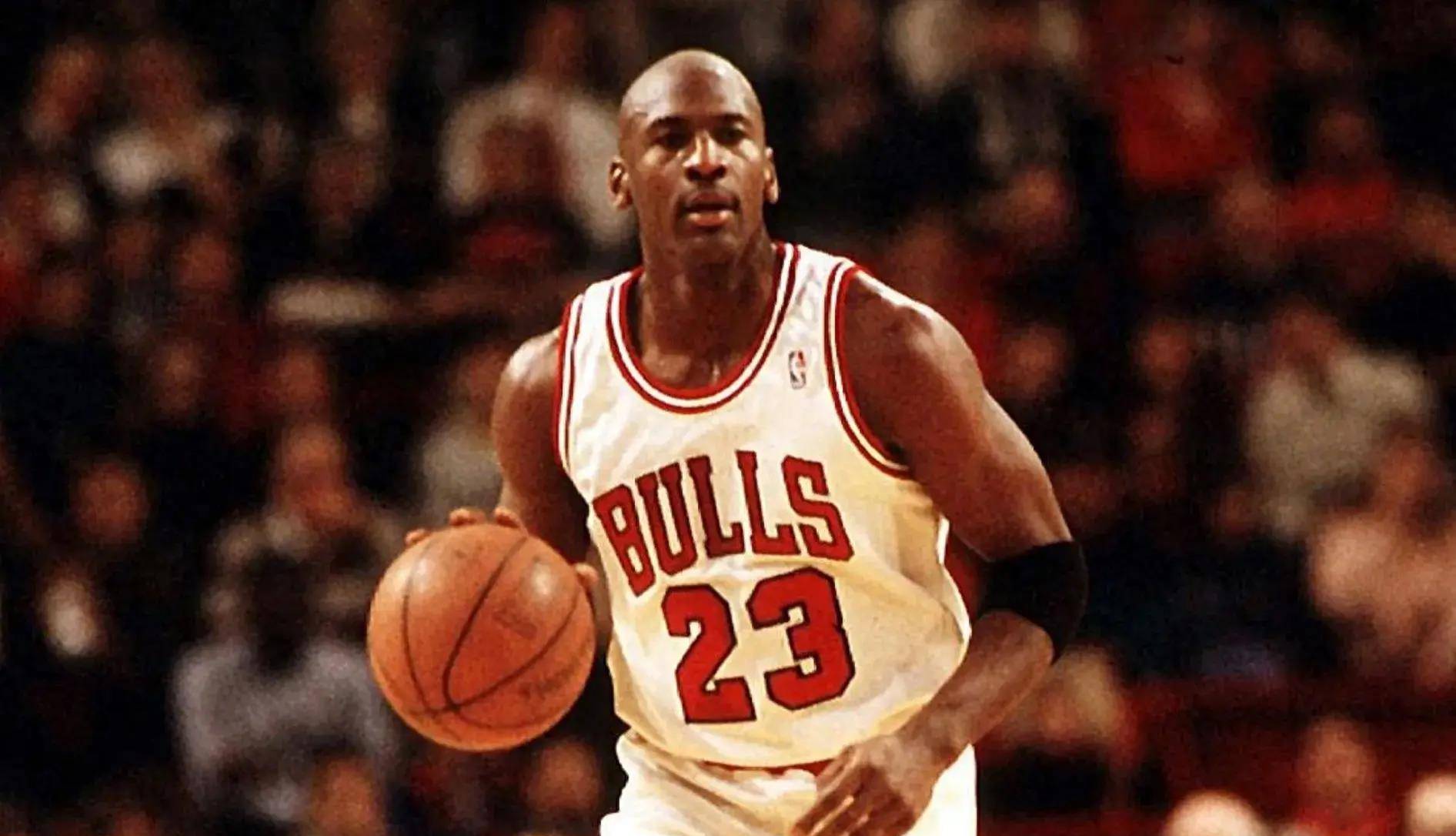 目光转向长 目光转向长