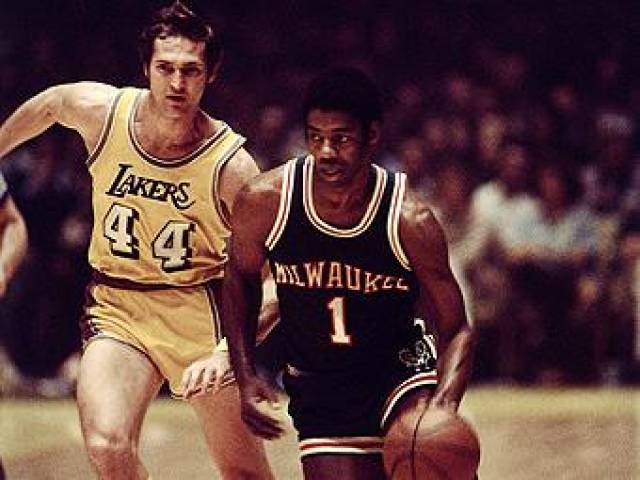 乐部因财务 乐部因财务