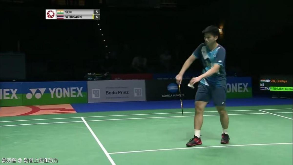 詹姆斯面对 詹姆斯面对